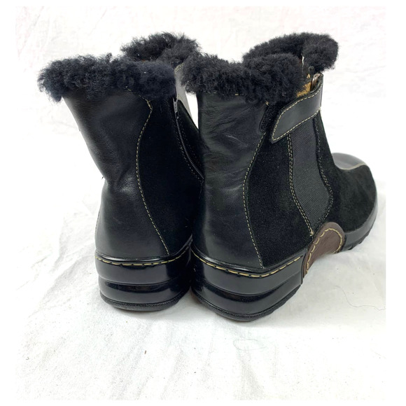 Women's Shearling Trim Black Suede Leather Sofft Bootie Ankle Boot Size 7.5 NWOT - Picture 6 of 11